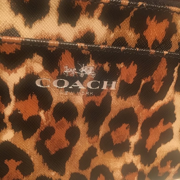 Coach Wristlet - Picture 2 of 5